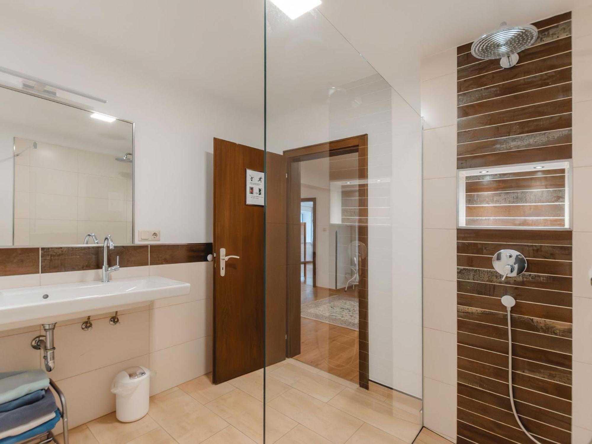 Holiday Home Riki By Interhome Bruck an der Grossglocknerstrasse Luaran gambar