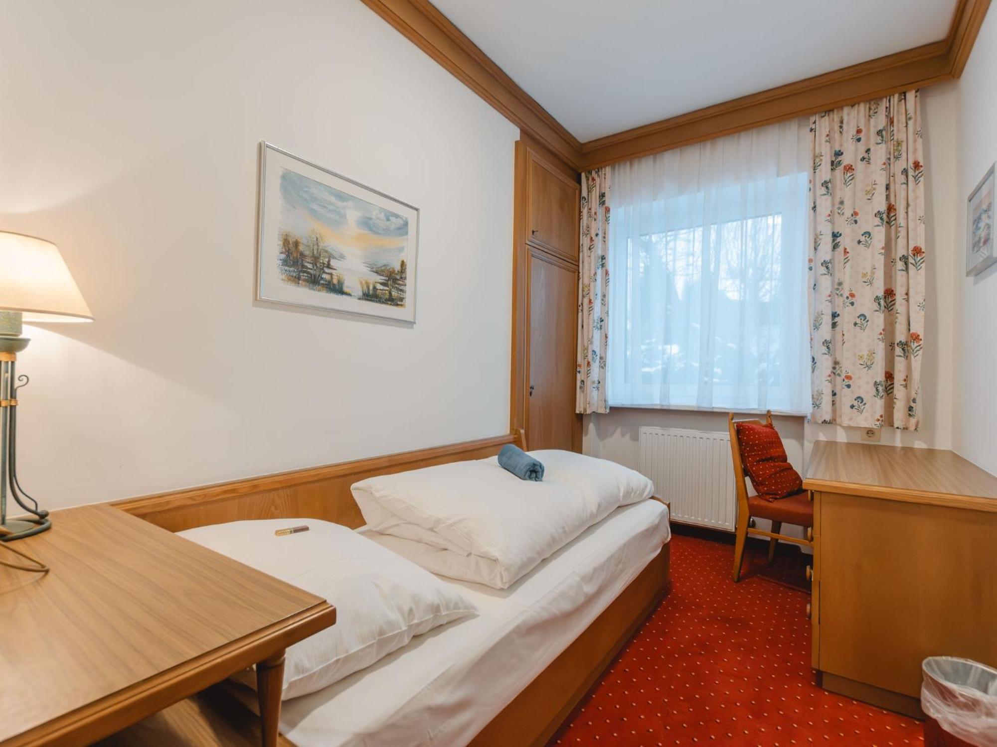 Holiday Home Riki By Interhome Bruck an der Grossglocknerstrasse Luaran gambar